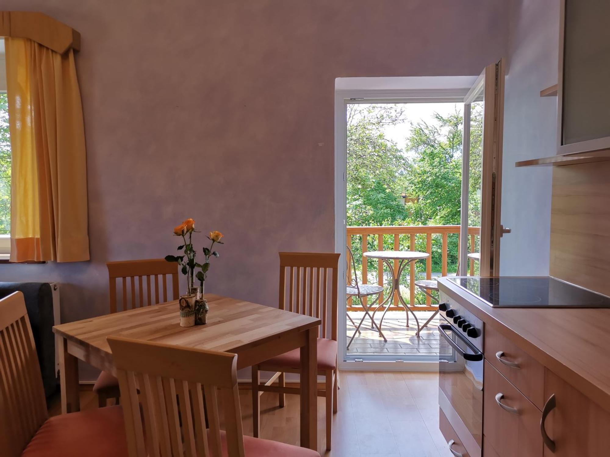 Bungalow & Apartments "Am Deber" Velden - Augsdorf Velden am Woerthersee Room photo